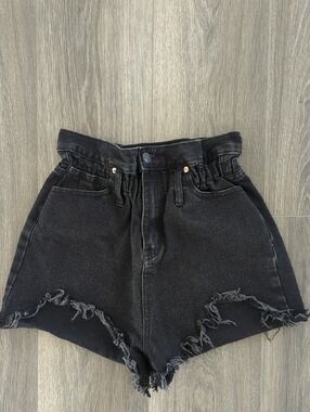 Signature8 Women's Black High Waisted Denim Shorts Size S
